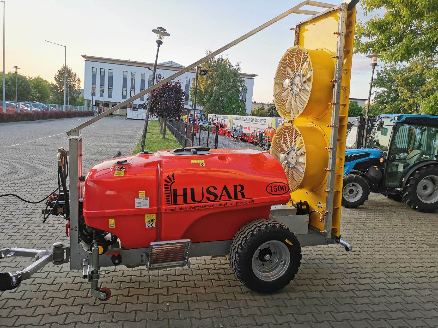 Opryskiwacz sadowniczy HUSAR 1500