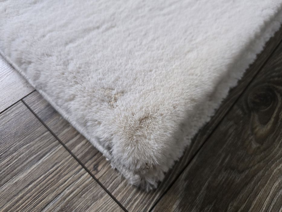 Sprzedam dywan futrzany Multidecor 120x160