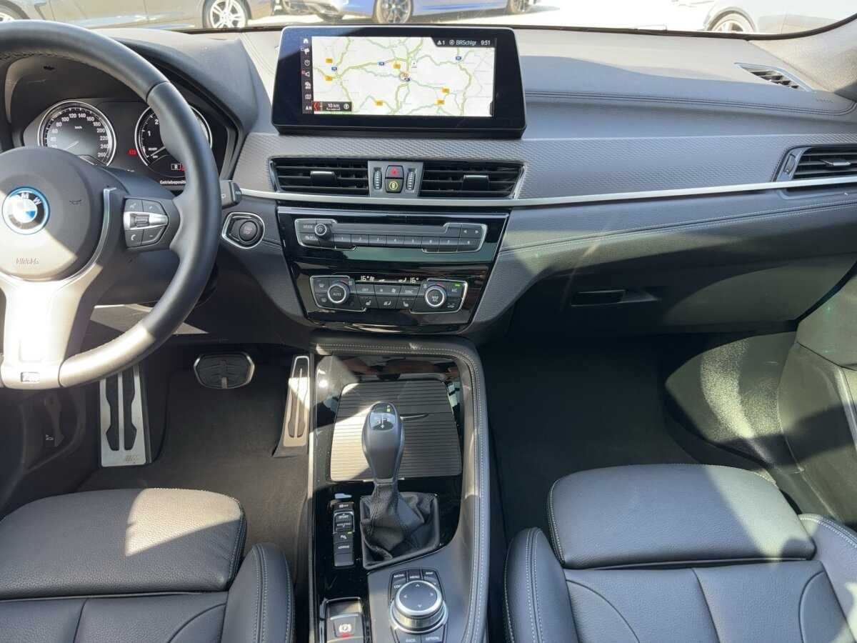 BMW X2E Híbrido Plug In, 42 000km, M Pack, tecto panorâmico couro
