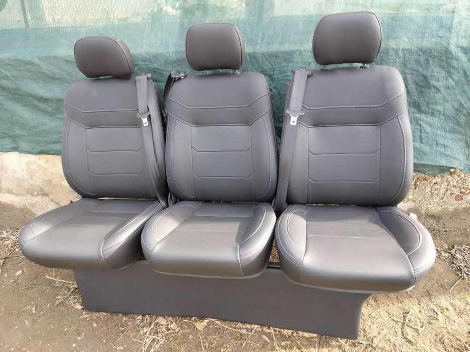 Продам задний ряд сидений