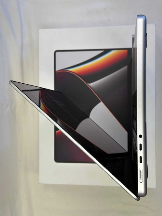 MacBook Pro 14.2”. M1 Pro, 16RAM/500Gb SSD - 91% батарея - Silver