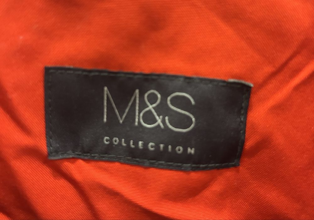 Czerowny trencz Marks&Spencer
