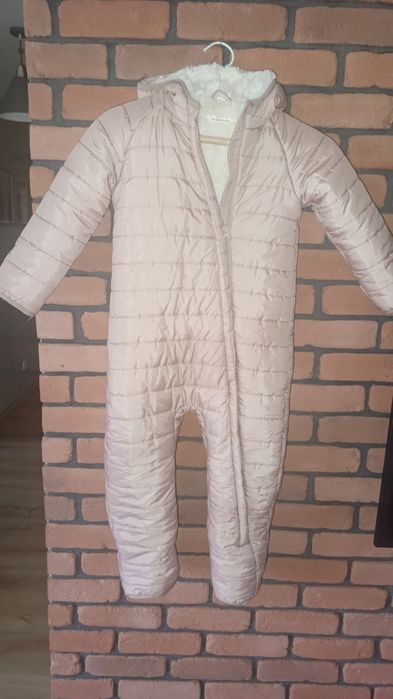 Cudowny pudrowy ciepły na misiu kombinezon zimowy 98 104 jak nowy