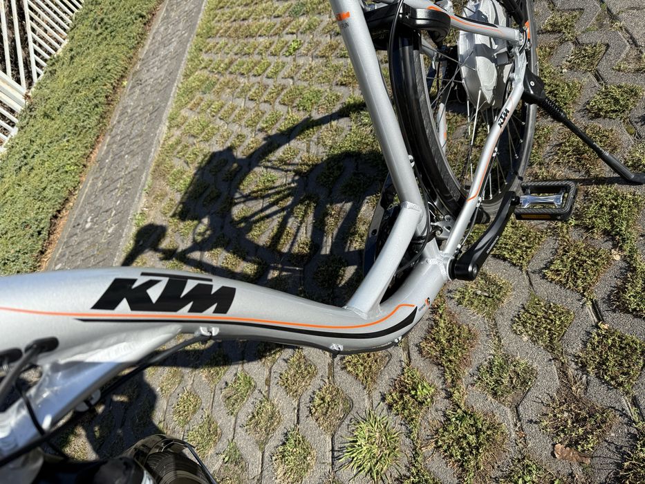 OkazjaRower Elektryczny KTM Miejski BionX na Gwarancji Pojemna Bateria