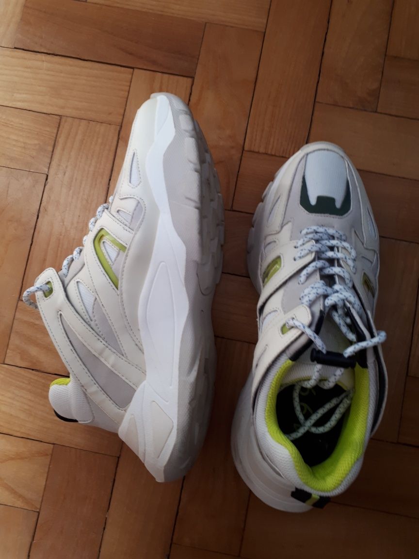 Buty sneakersy adidasy białe na podwyższonej podeszwie Pull&Bear 39