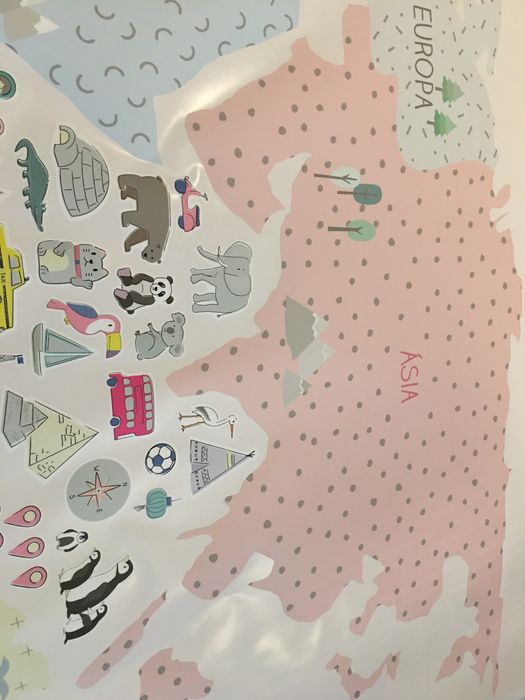 Papel de parede mapa mundo menina