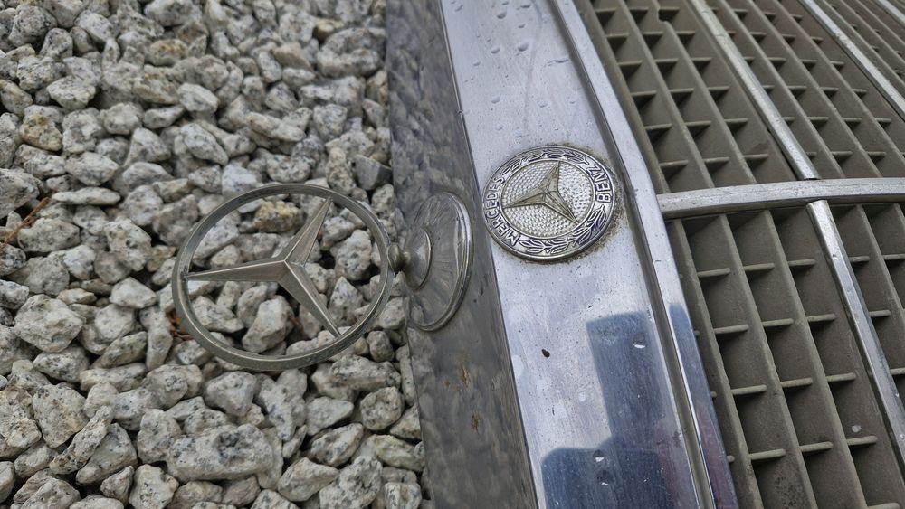 Atrapa grill mercedes w116