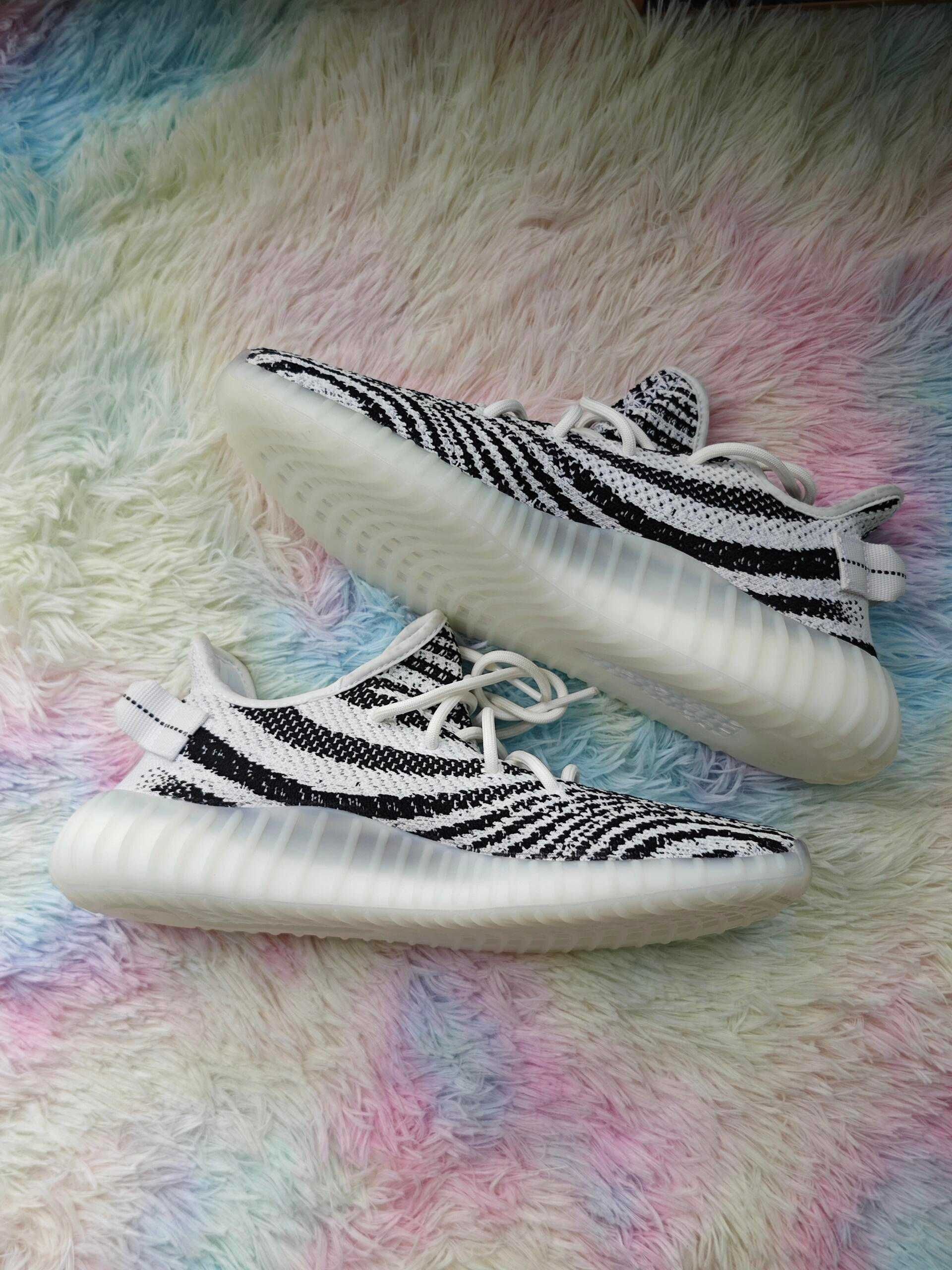 YeezyBoost350V2UnisextrampkiZebra.39