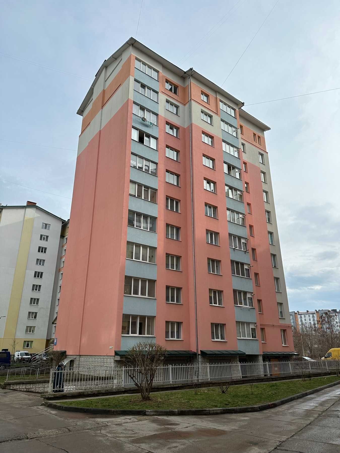 Продам 3 кімнатну квартиру