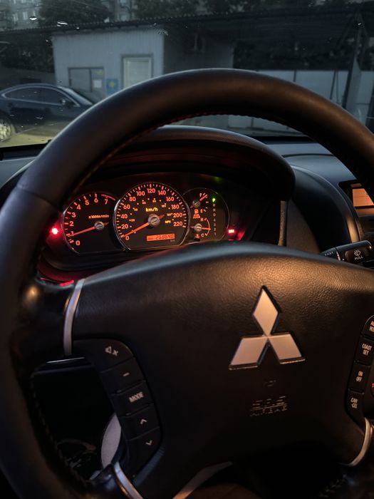Mitsubishi Galant 9