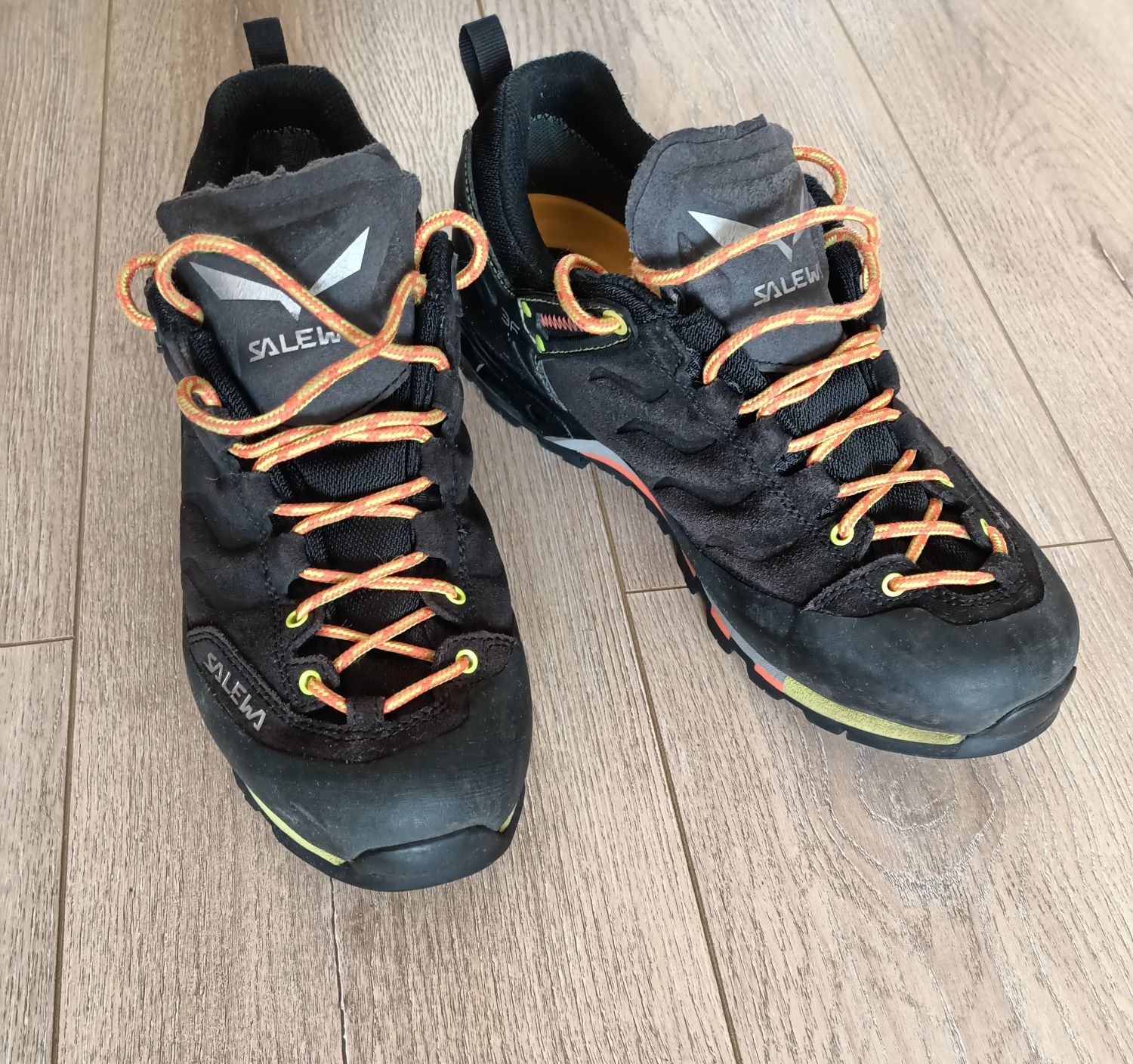 Salewa.Чоловічі кросівки для трекінгу з Gore-Tex.p.41