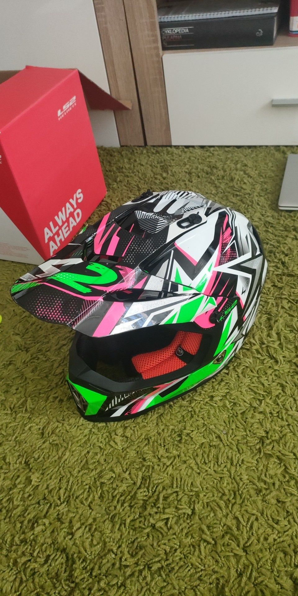 Kask z firmy LS2 Helmets