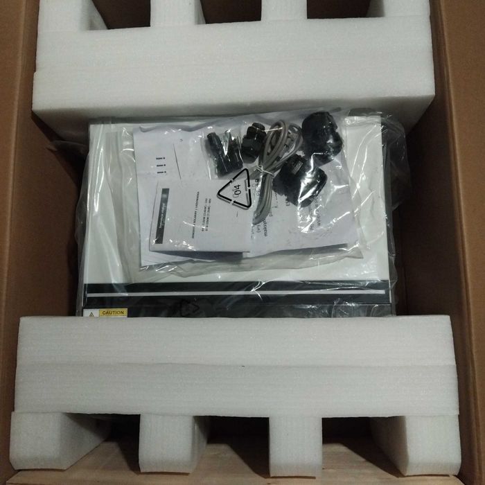 InwenterAZO Digital Off-Grid ESB 7.5kW-24 z magazynem energii 24V300Ah