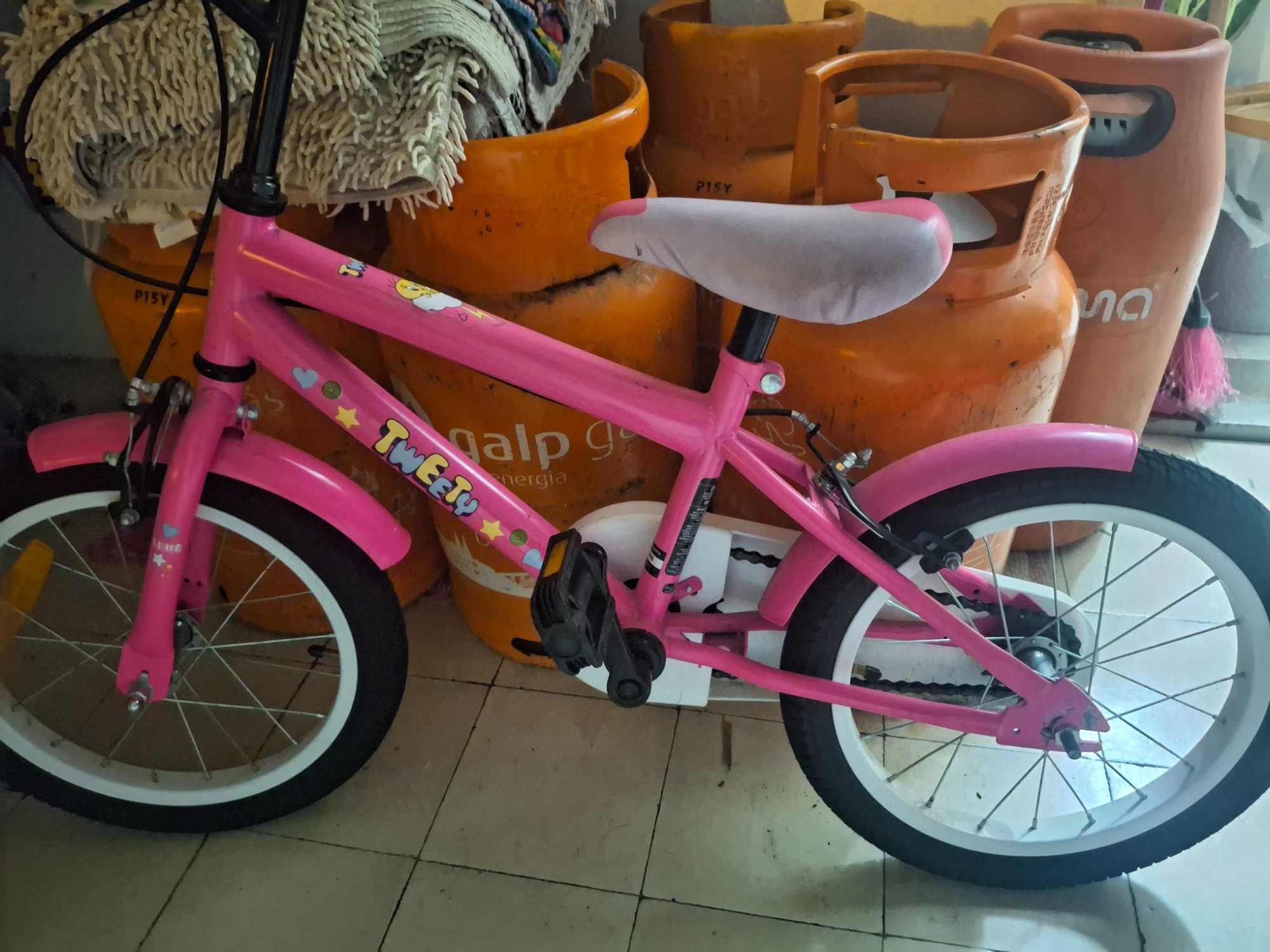 Vendo bicicleta de criança optimo estado
