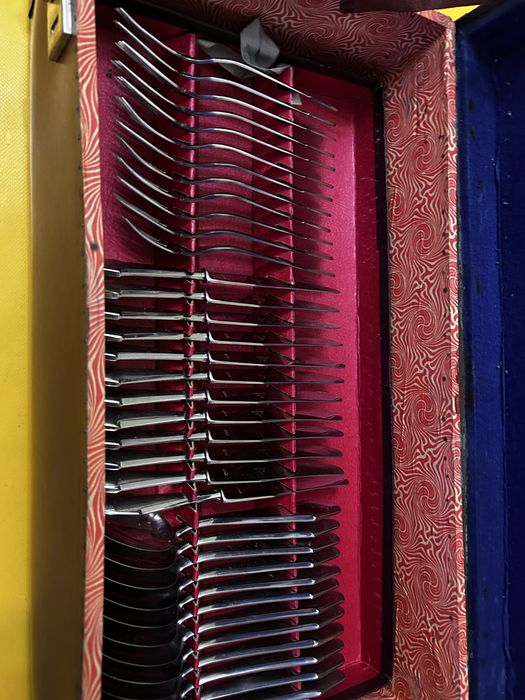 Faqueiro antigo completo com caixa