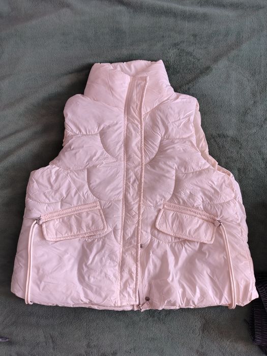 Продам нову жилетку.