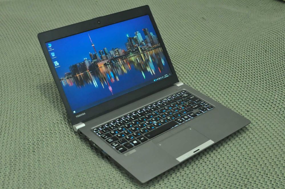 Игровой  ноутбук Toshiba z30 (Core i5/ 8Gb/SSD/video 2Gb)