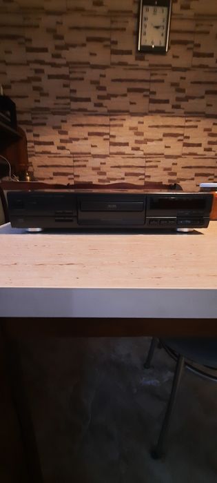 Odtwarzacz CD Technics SL-PG380A