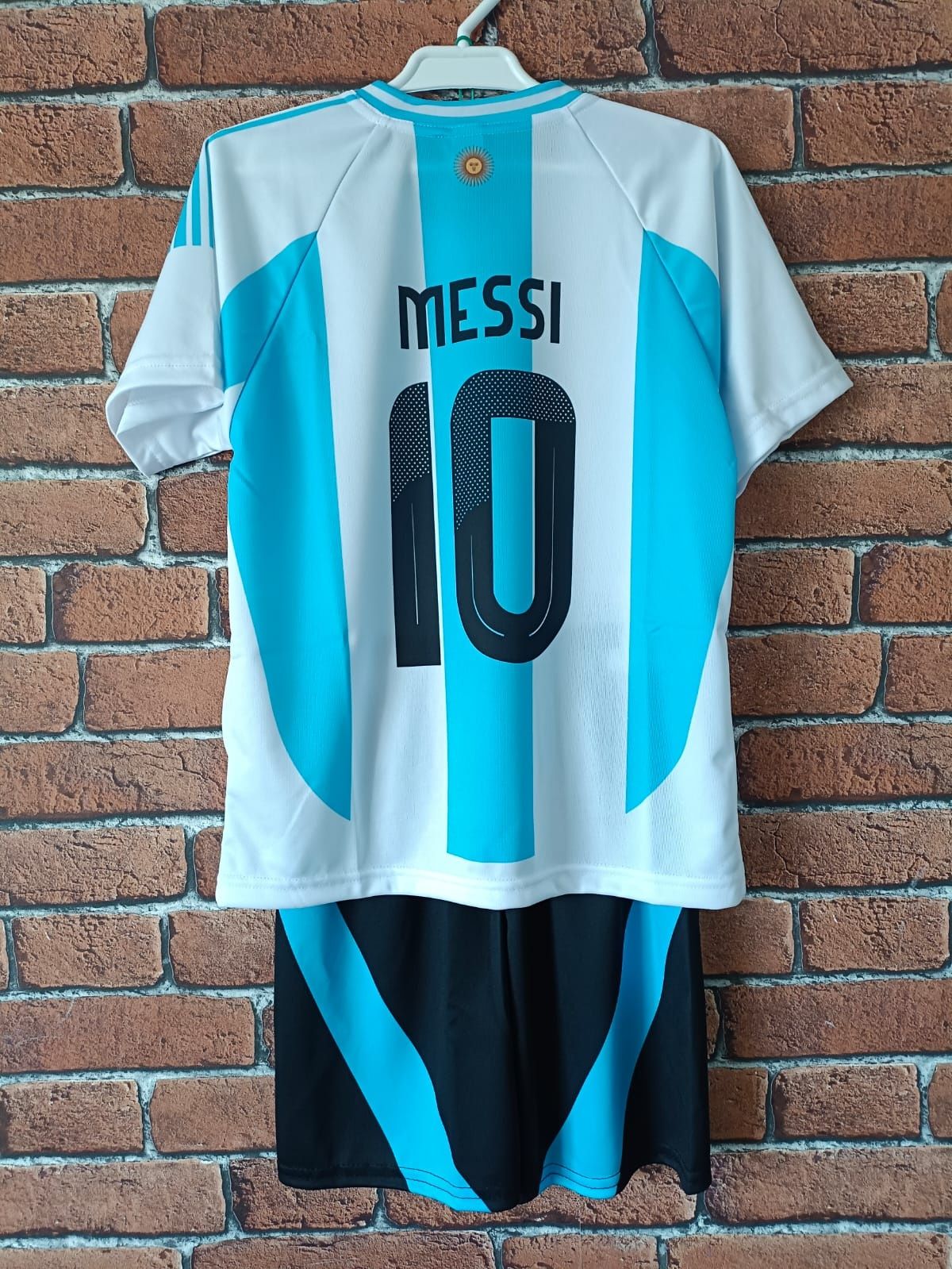 Strój piłkarski dziecięcy Argentyna Messi rozm. 128