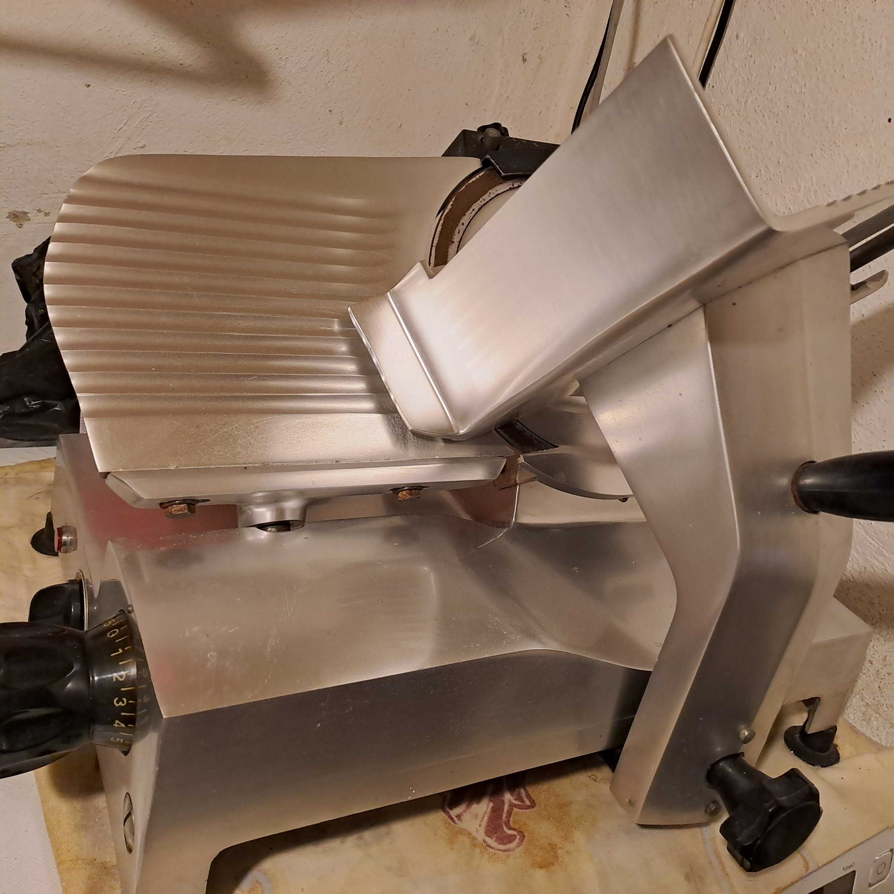 Máquina de curtadora queijos e fiambre