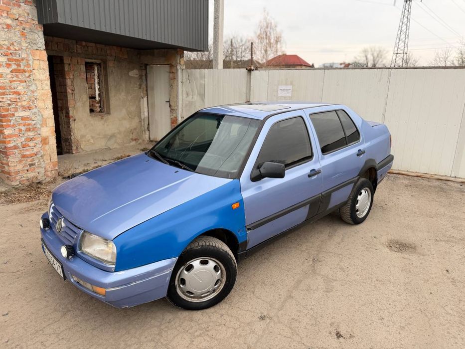 Volkswagen Vento 1.8 газ/бензин