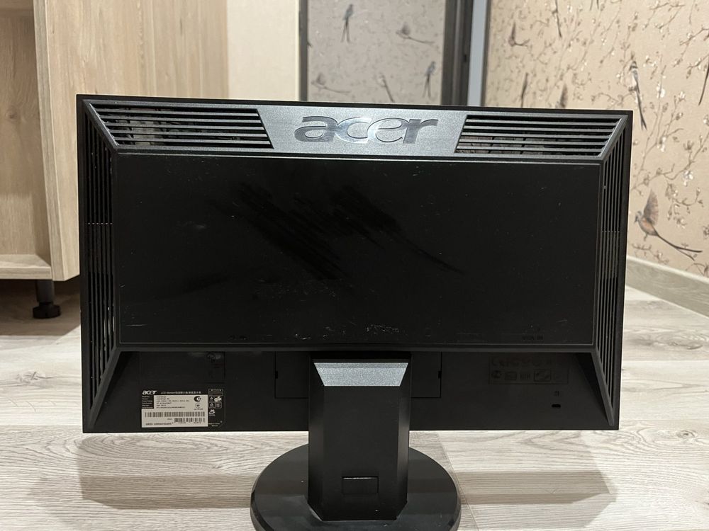 Монитор Acer V193HQV
