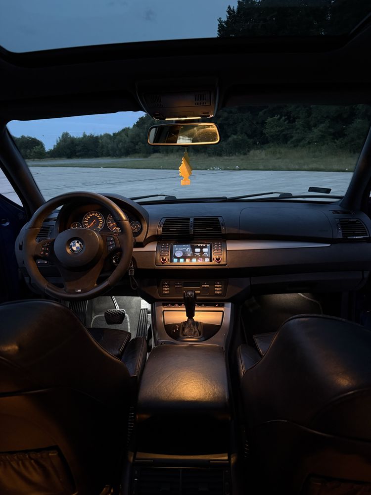 BMW X5 E53 4.8 is