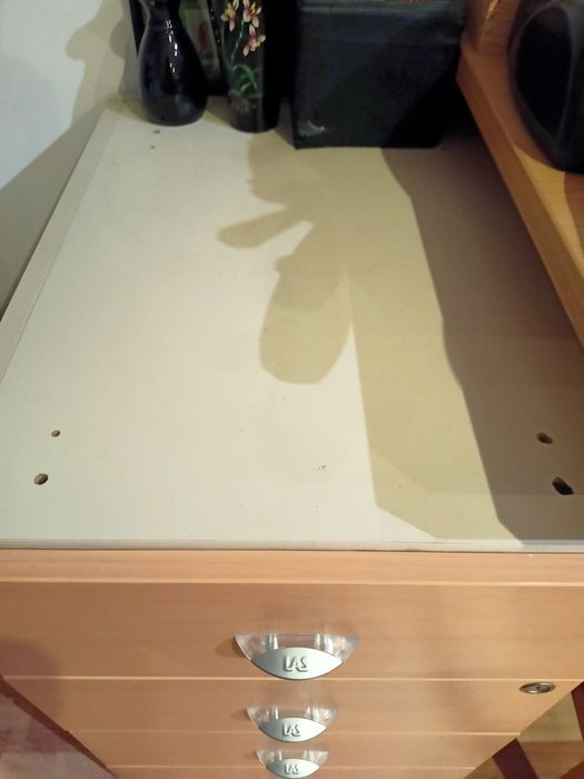Kontenerk jasno beżowy wysokość 69cm
