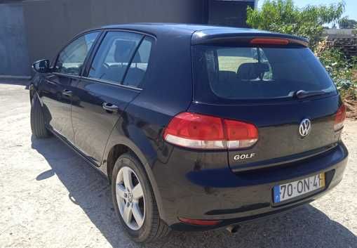 VW Golf 1.6 TDI 105 CV