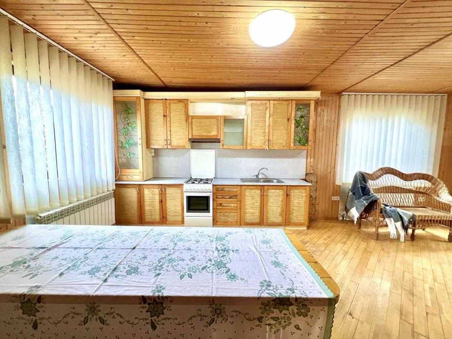 Продаж будинку, вулиця Білогорща