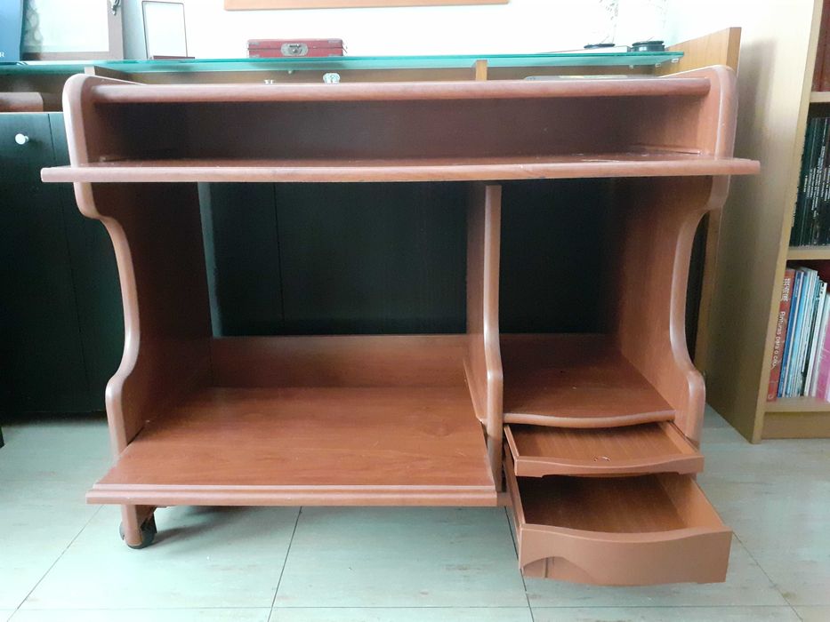 Secretária para computador