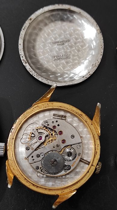 7 Relógios mecânicos.