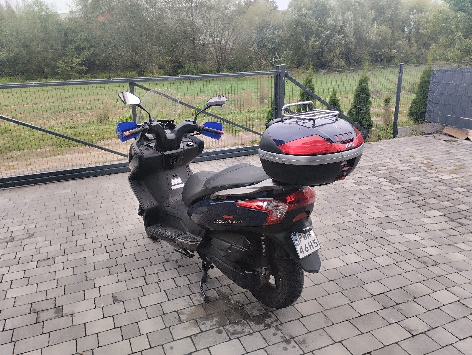 Skuter 125 Kymco downtown. 2011