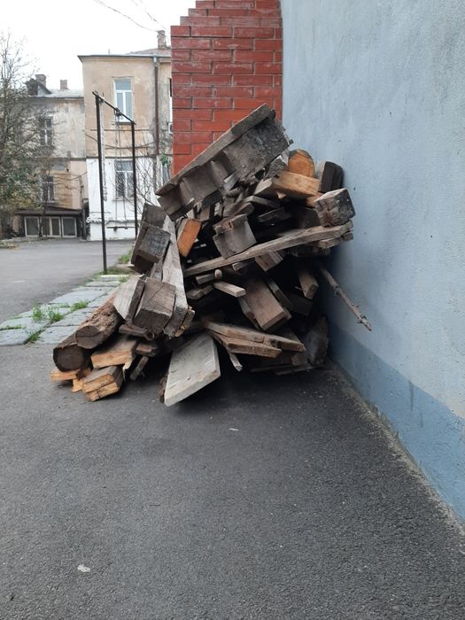 Продам  доски на дрова