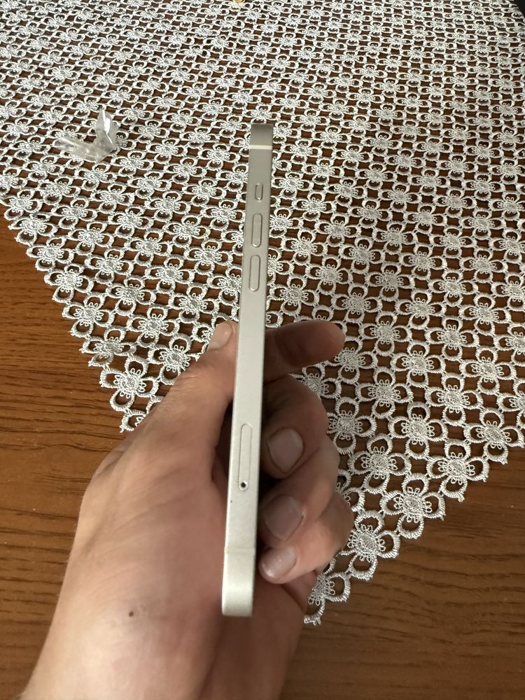 IPhone 13 stan bardzo dobry