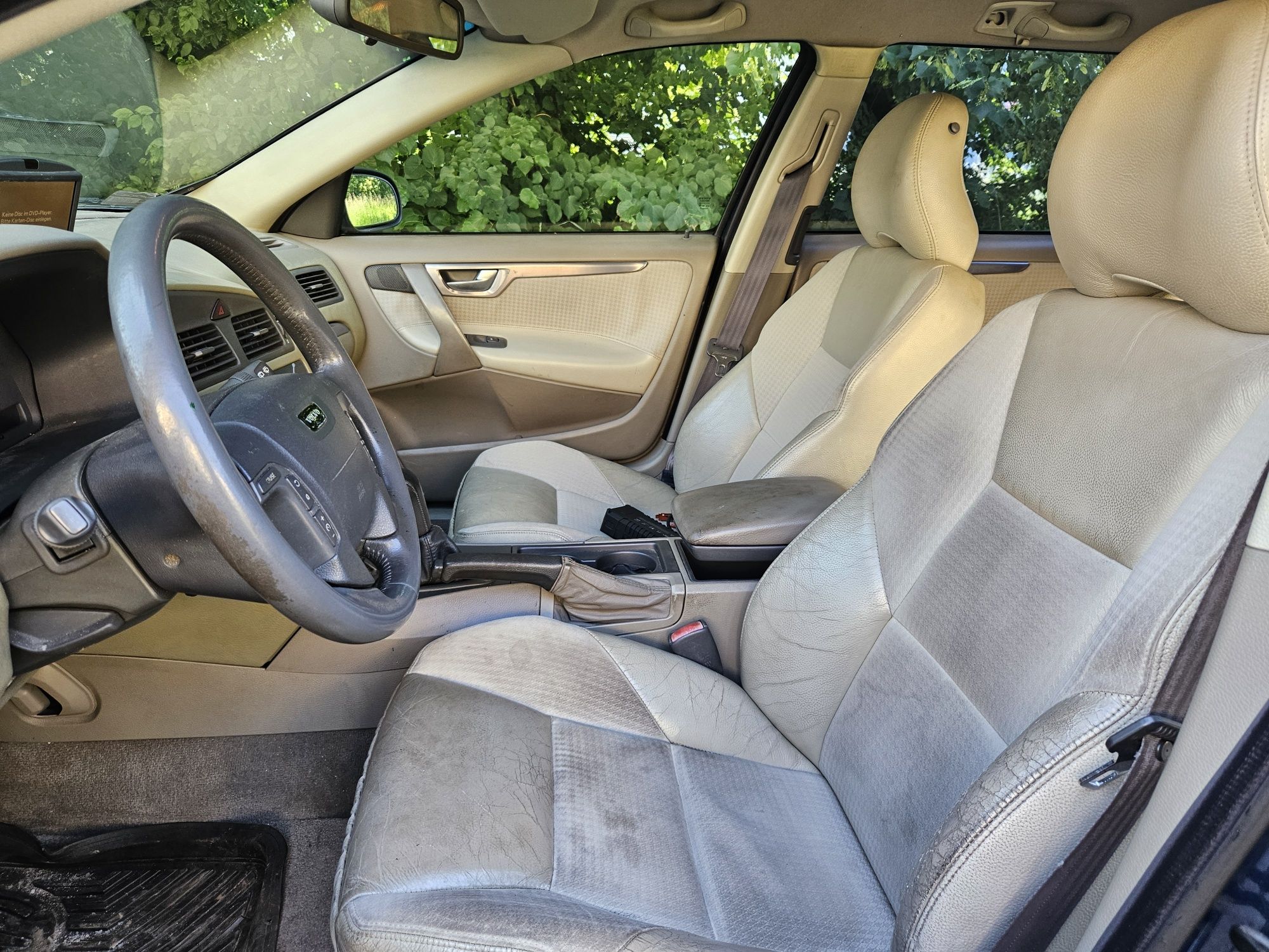 Volvo V70 2001рік 2,4 дизель для військових