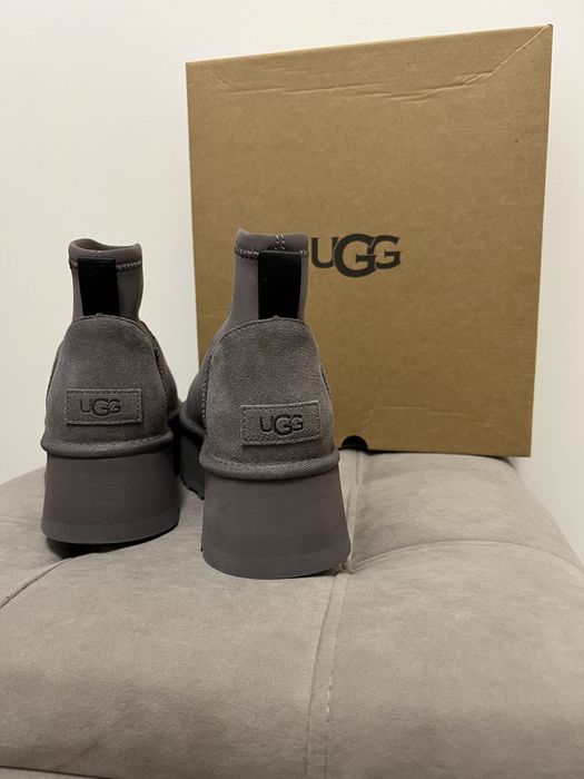 Угги ugg  mini dipper y наявності.