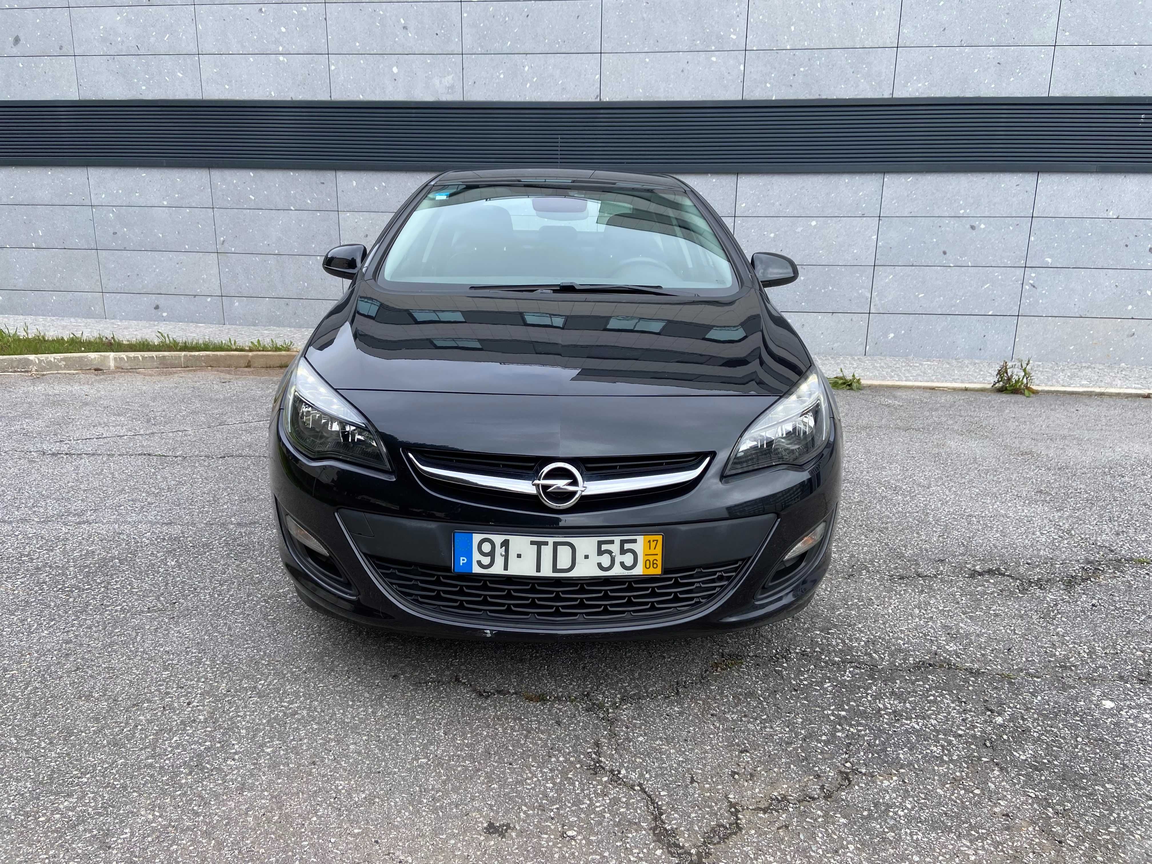 Opel Astra Sedan CDTI com 60000kms