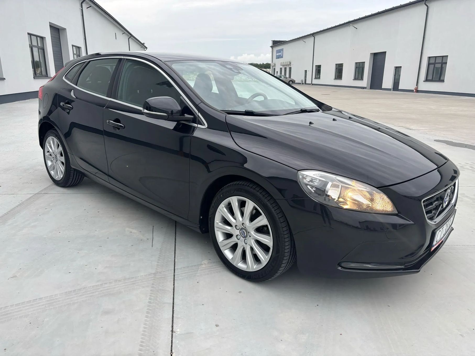 Volvo V40