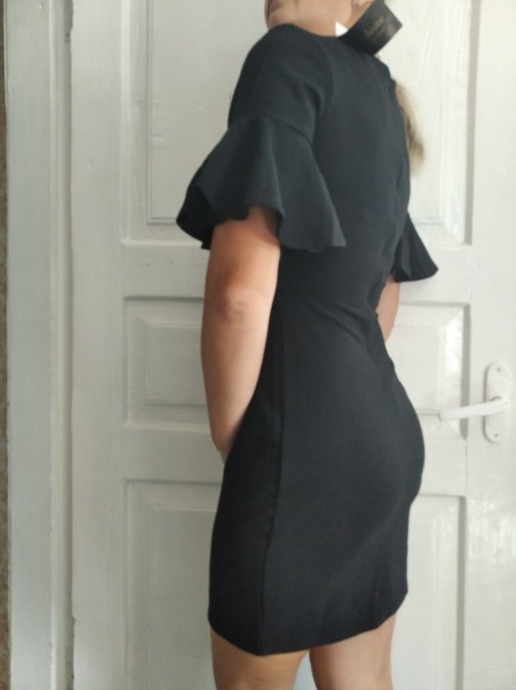 Платье женское чёрное размеры С и М