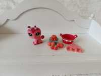 Figurka lps 2410 littlest pet shop Hasbro czerwona mrówka Blythe