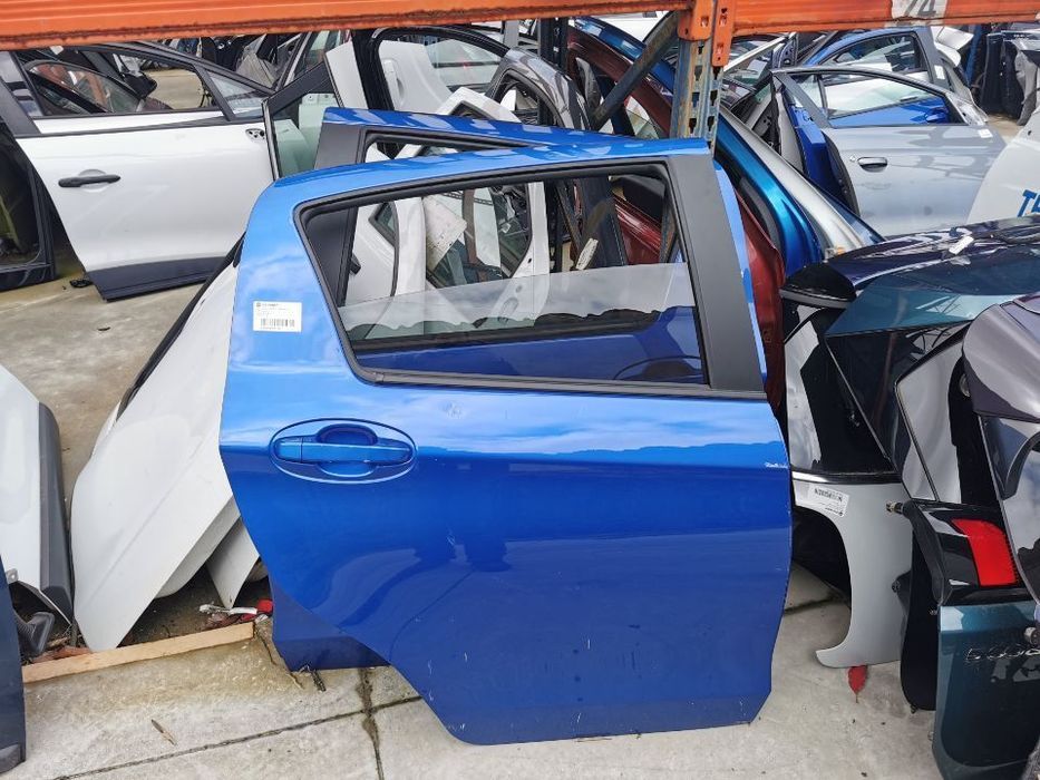 Porta Tras Direita Toyota Yaris do ano 2011