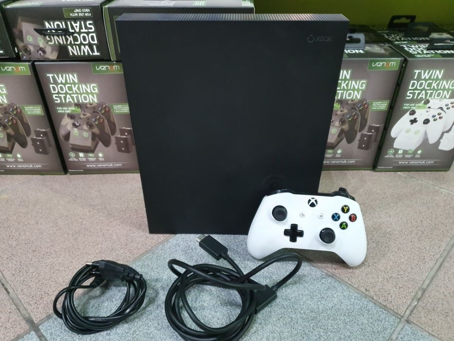 Konsola Xbox One X 1TB na gwarancji 12 miesięcy