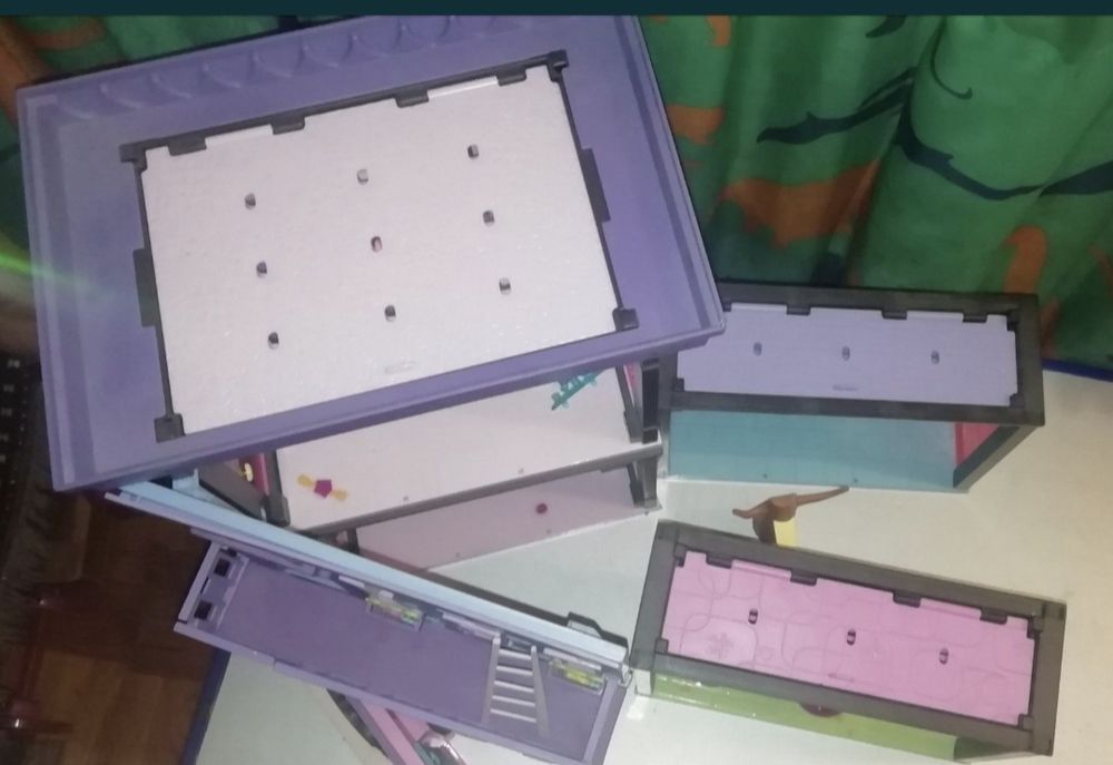 Будинок pets , 4 секції кукольный дом