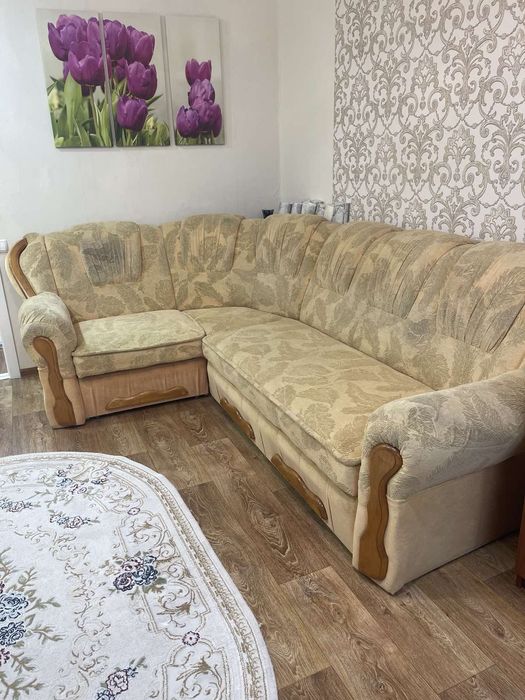 Діван кутовий б/у