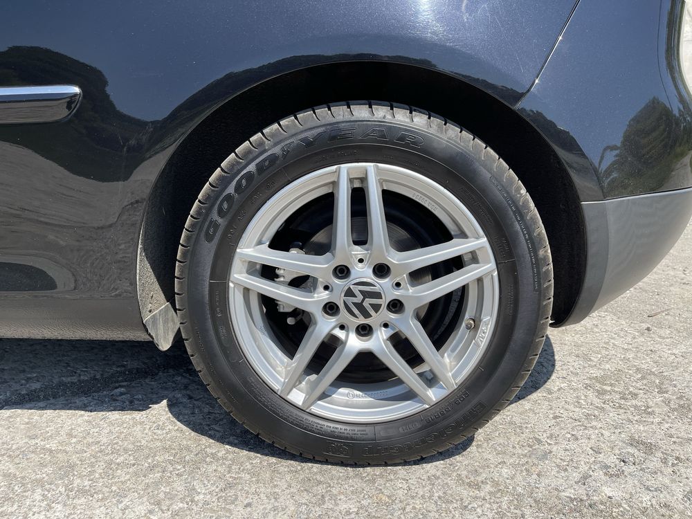 Продам VW Golf 5 1.6MPI 2005р