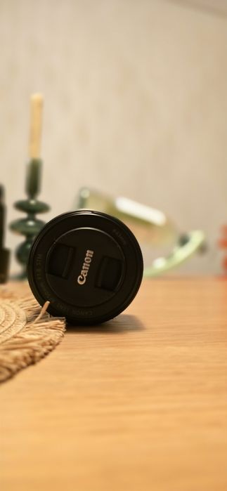 Canon RF 50mm 1.8