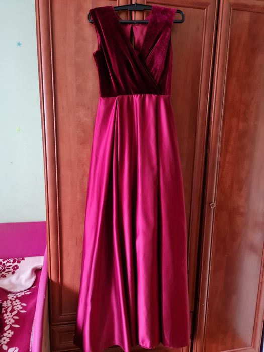 Нарядне ,вечірнє плаття на випускний,весілля