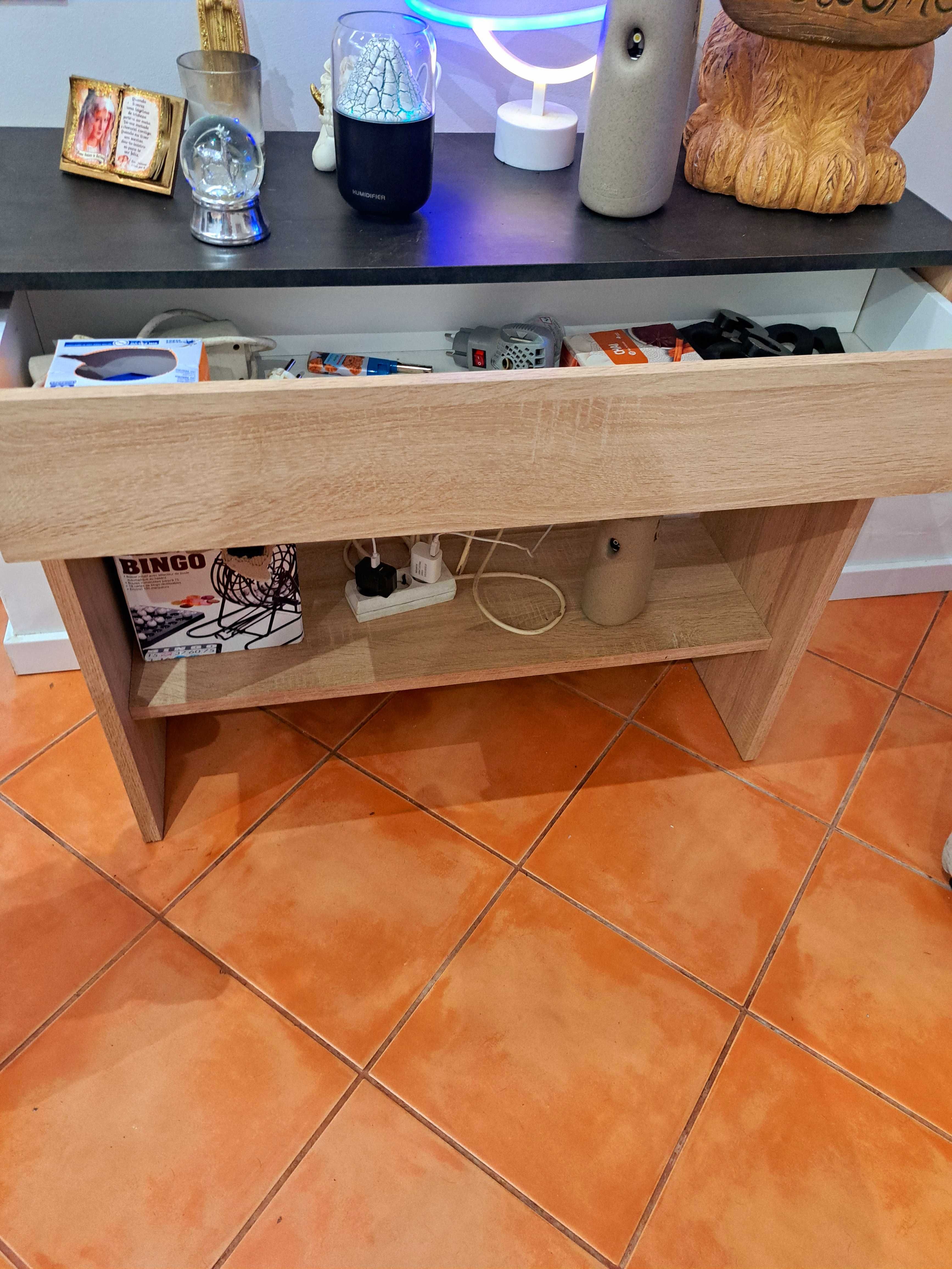 Móveis da sala negociáveis