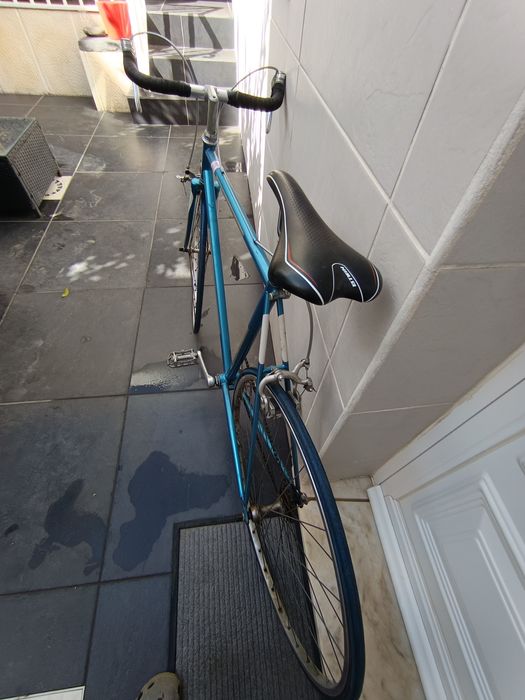 Bicicleta de Estrada Antiga – Excelente Estado